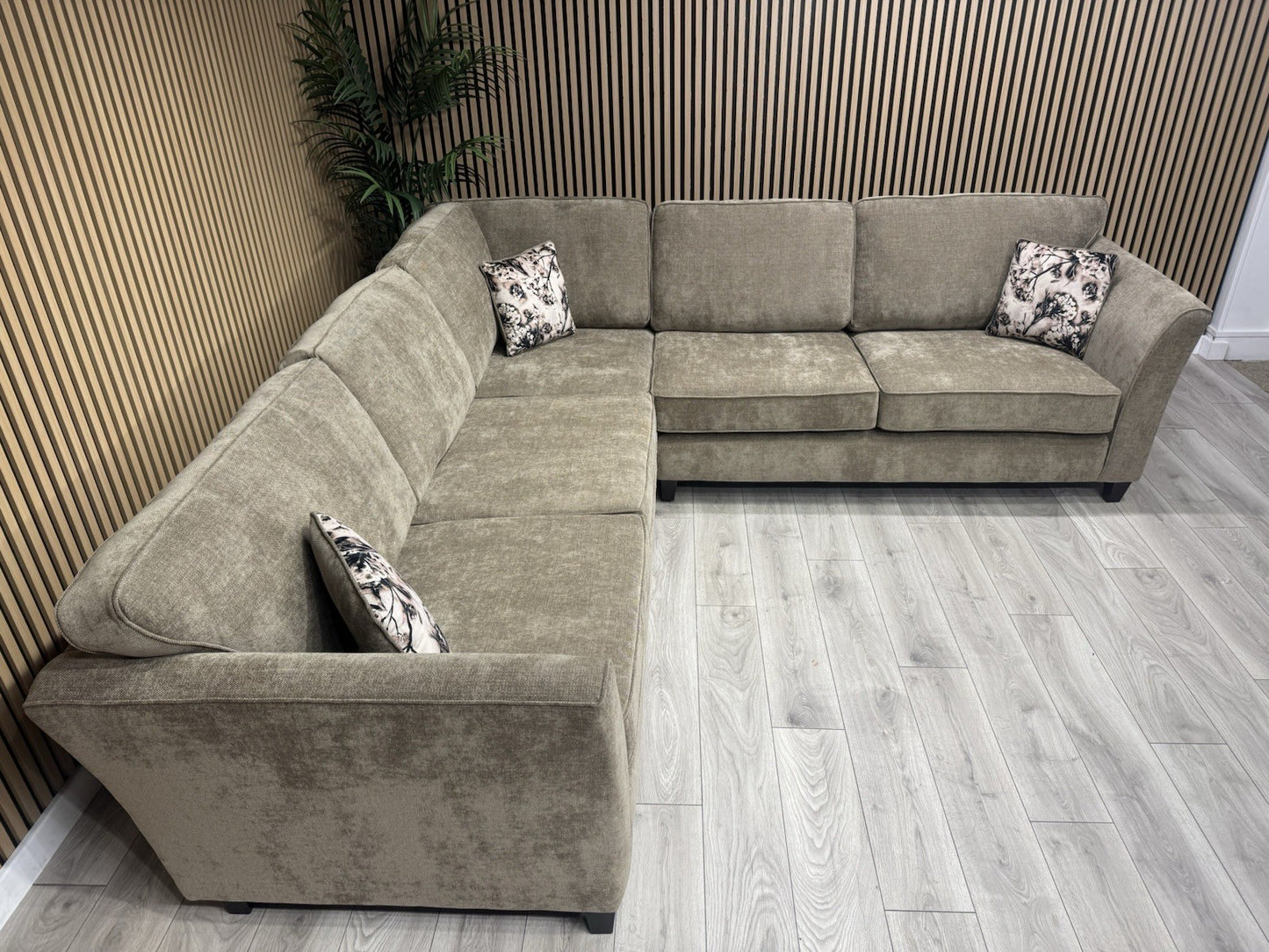 Furniture Village SASHA Fabric Large Corner Sofa ( 3 Corner 3 ) - RRP £3,495