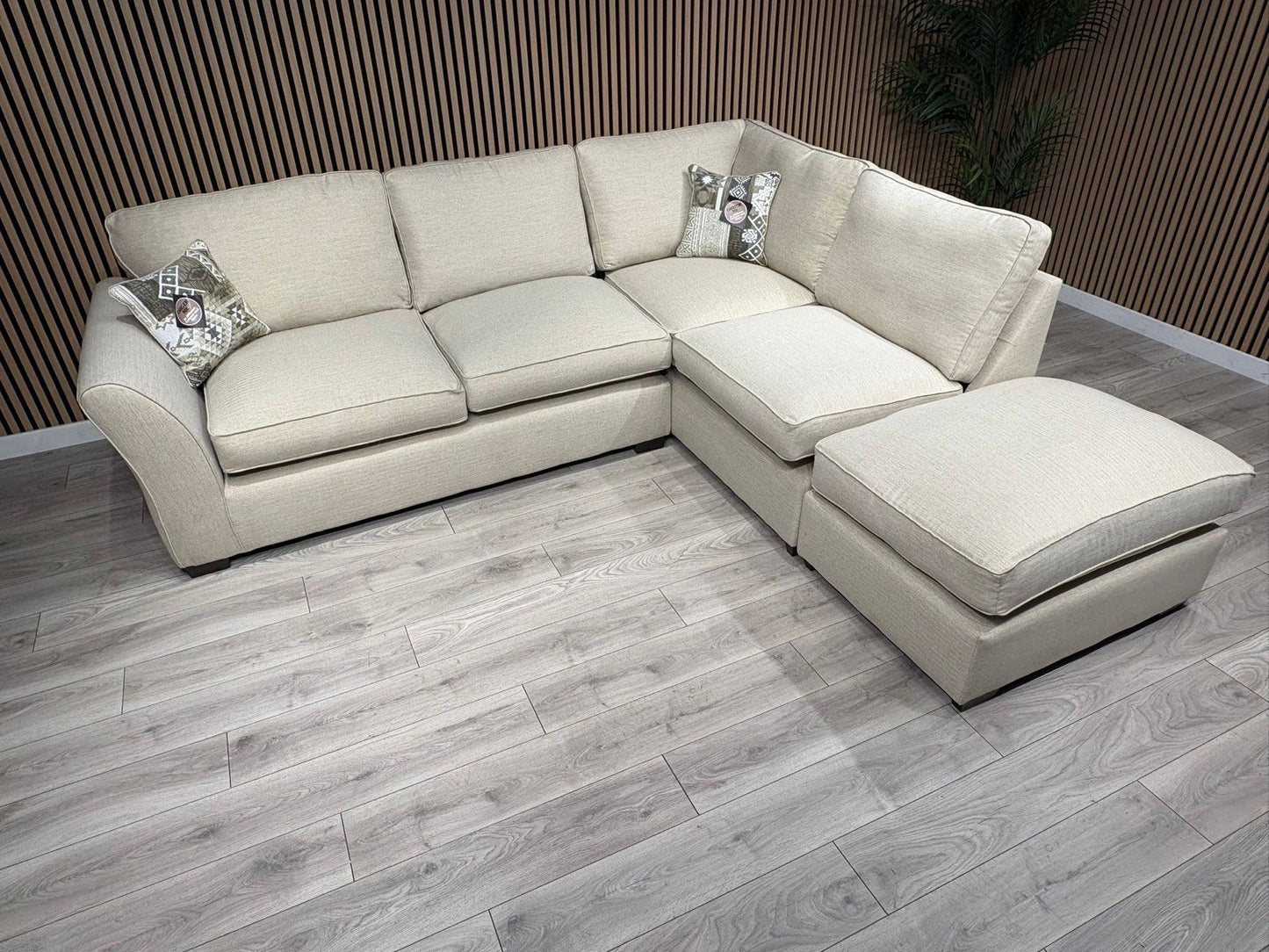 Furniture Village NEW LEGEND RHF Open Chaise Corner Sofa - RRP £1995