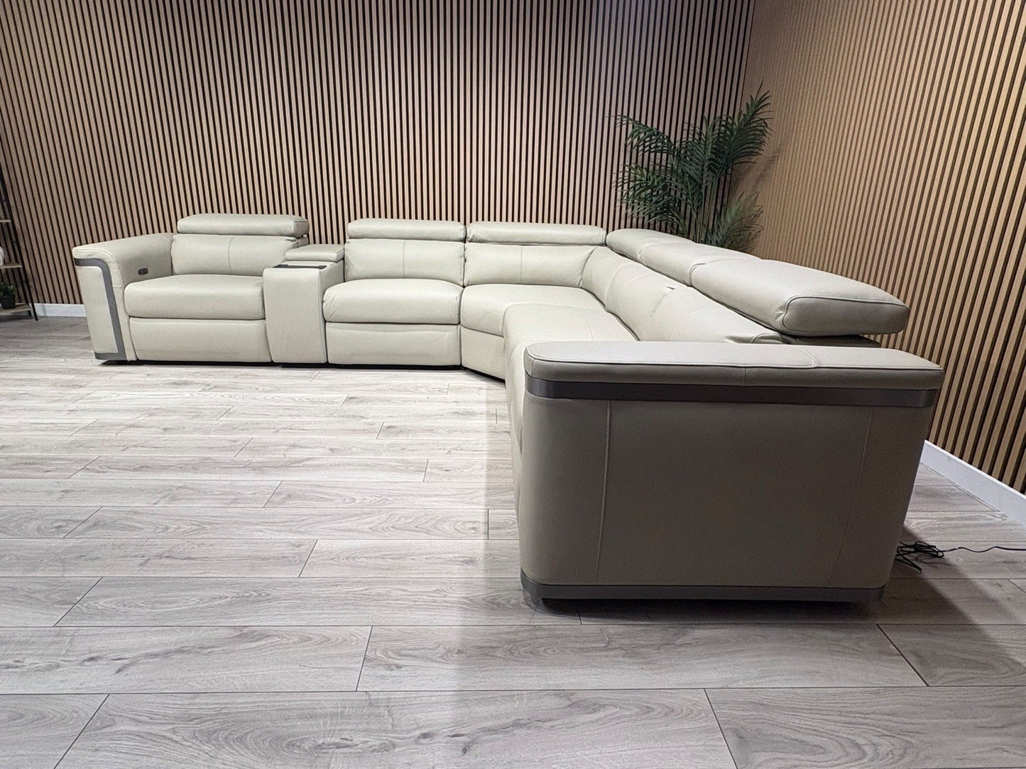 Sofology PLAZA style Leather 2c2 Power Recliner Sofa + Console - RRP £4699