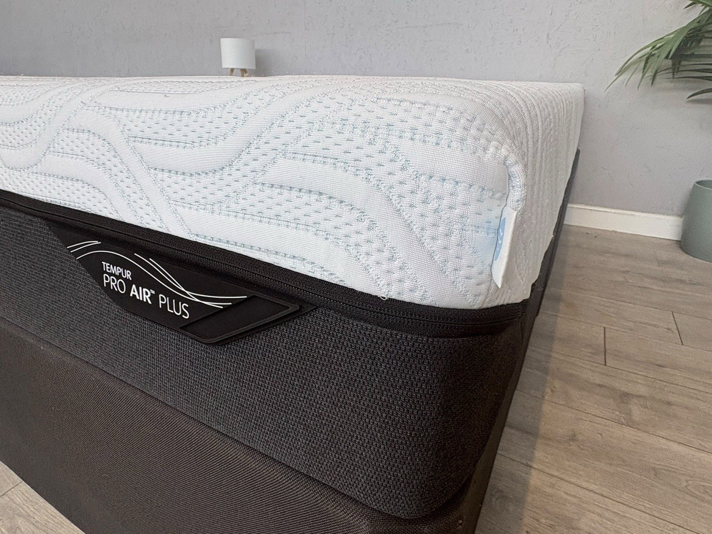 Tempur PRO AIR Smart Cool 5ft Kingsize Mattress, Medium  - RRP £2,499
