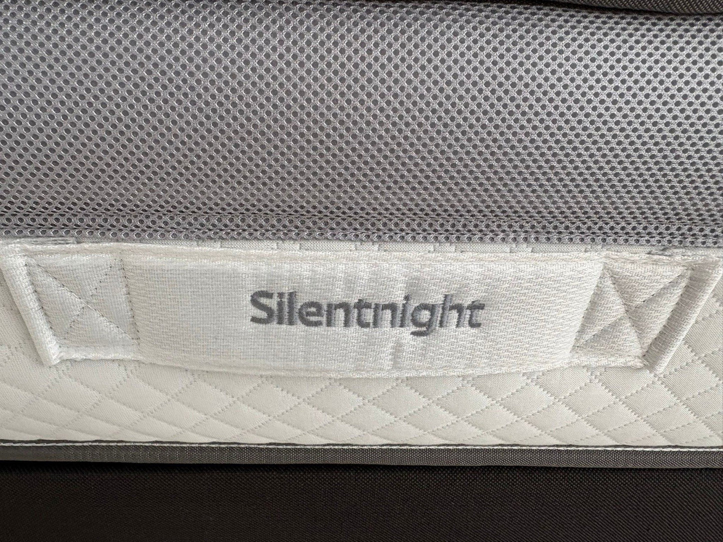 Silentnight DAZE Memory Cool 1000 Pocket 5ft Kingsize Mattress - RRP £899