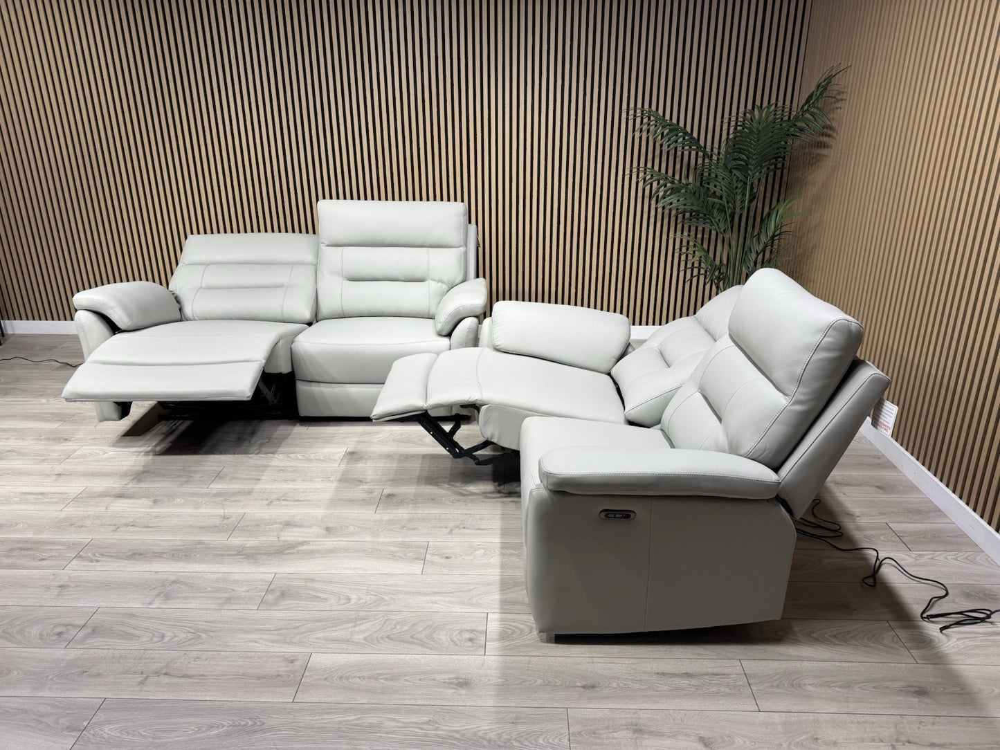 TREND Leather 3 + 2 Seater Power Sofa Set - RRP £4595