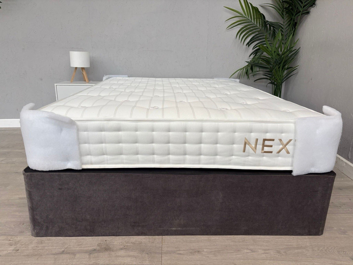 NEXT - 1000 Pocket Extra Firm Ortho 4ft 6 Double Mattress - RRP £499
