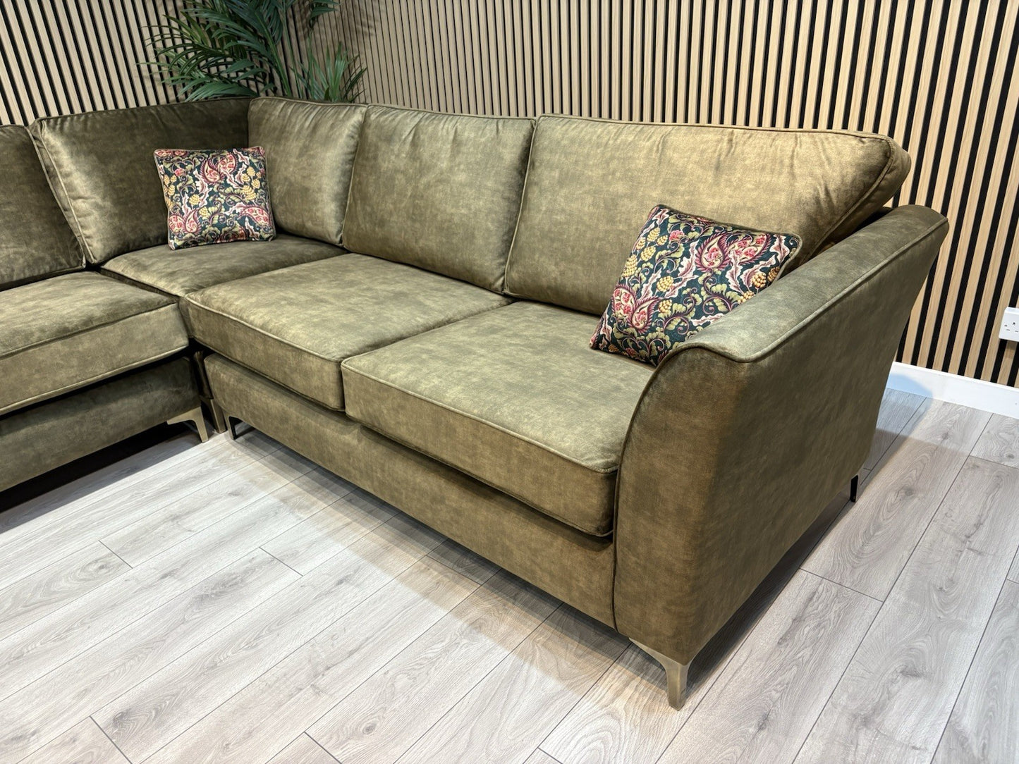 Furniture Village SASHA Fabric Large Corner Sofa ( 3 Corner 3 ) - RRP £3,495