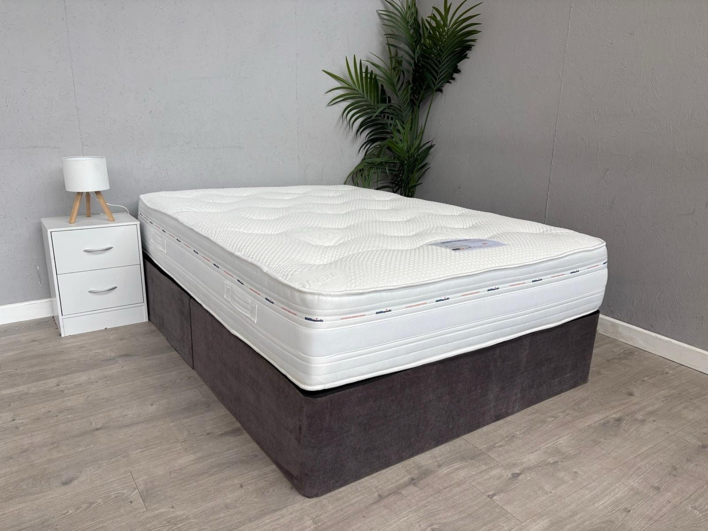 Healthopaedic TENCEL 2000 Pocket Zero Gravity 4ft 6 Double Mattress - RRP £899