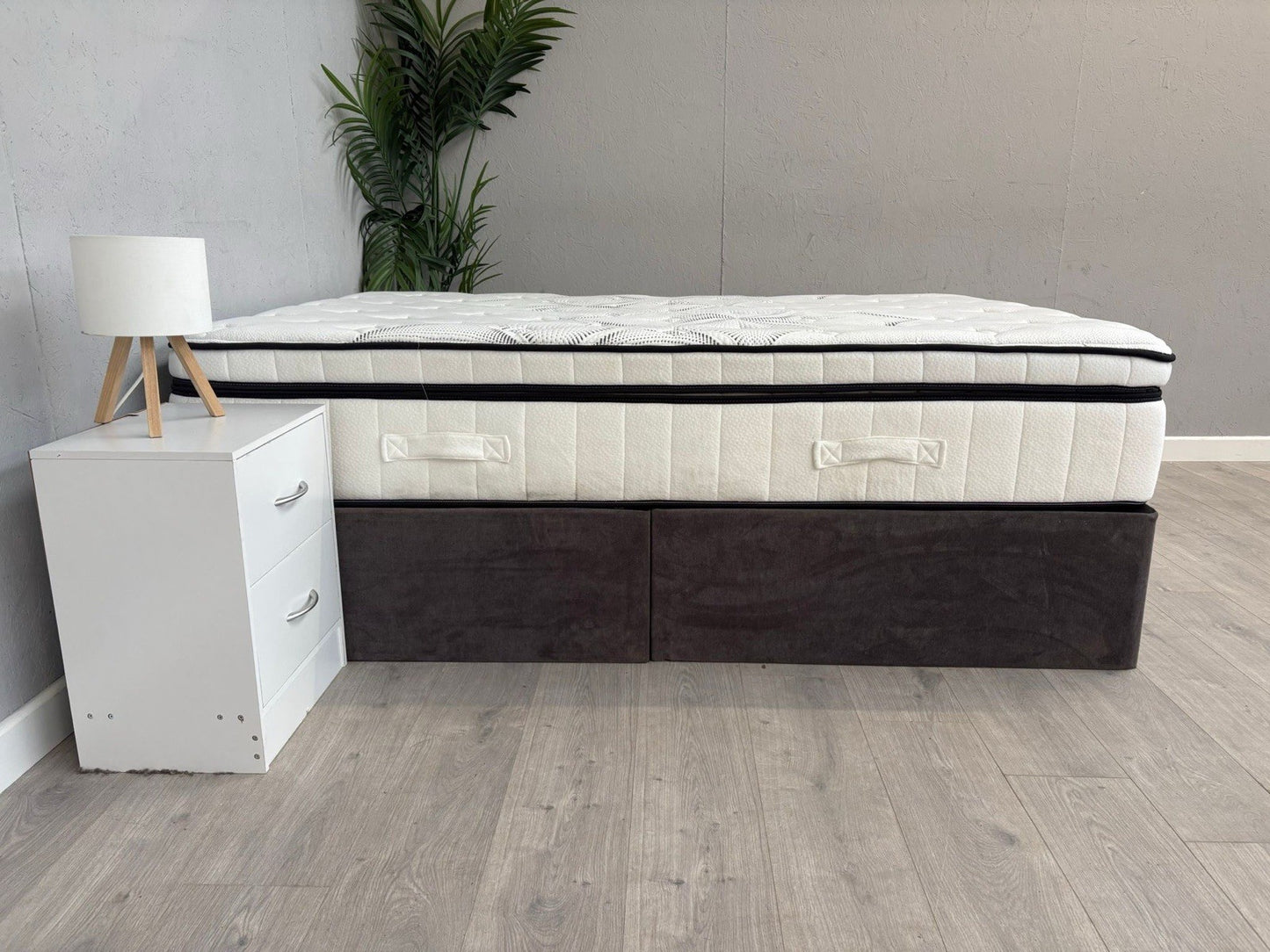 IGEL Nanotech 4000i 4ft 6 Double Mattress, Medium - RRP £1,699