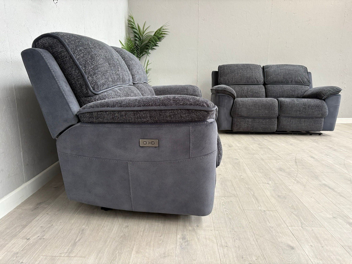 DFS Fontaine 3 Seater + 2 Seater Power Recliner Sofa Set  - RRP £1,978