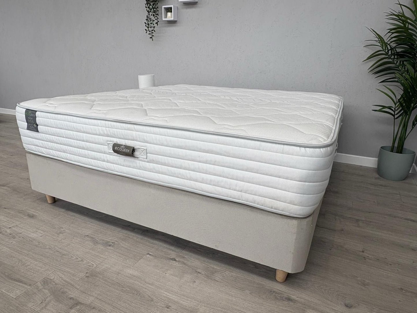 Staples and Co. Eco Latex Restore Ortho 2000 Mattress, 6ft Superking - RRP £1499
