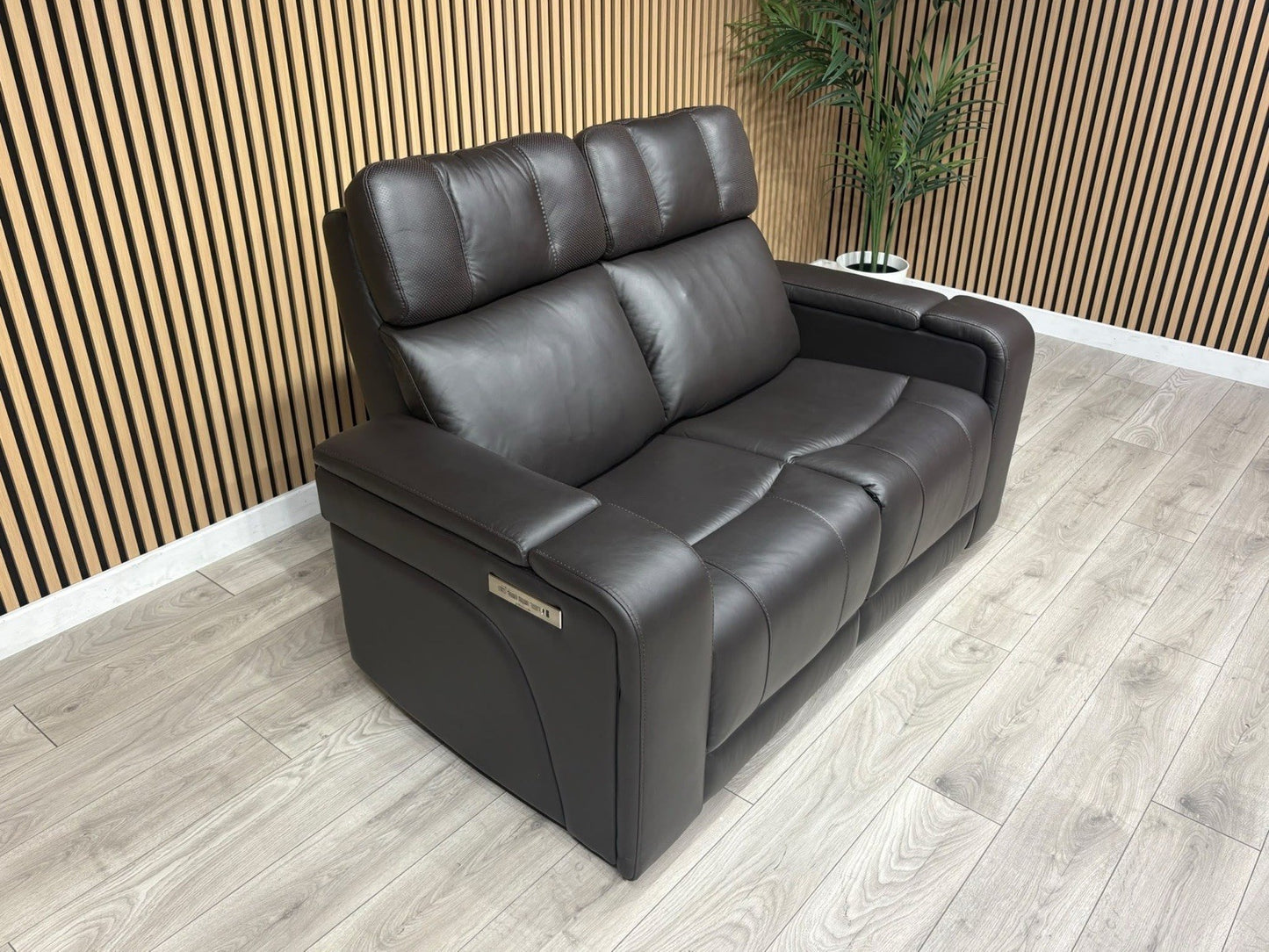 SCS Adstock Leather 2 Seater Power Recliner Sofa RRP £2699 (Read Description)