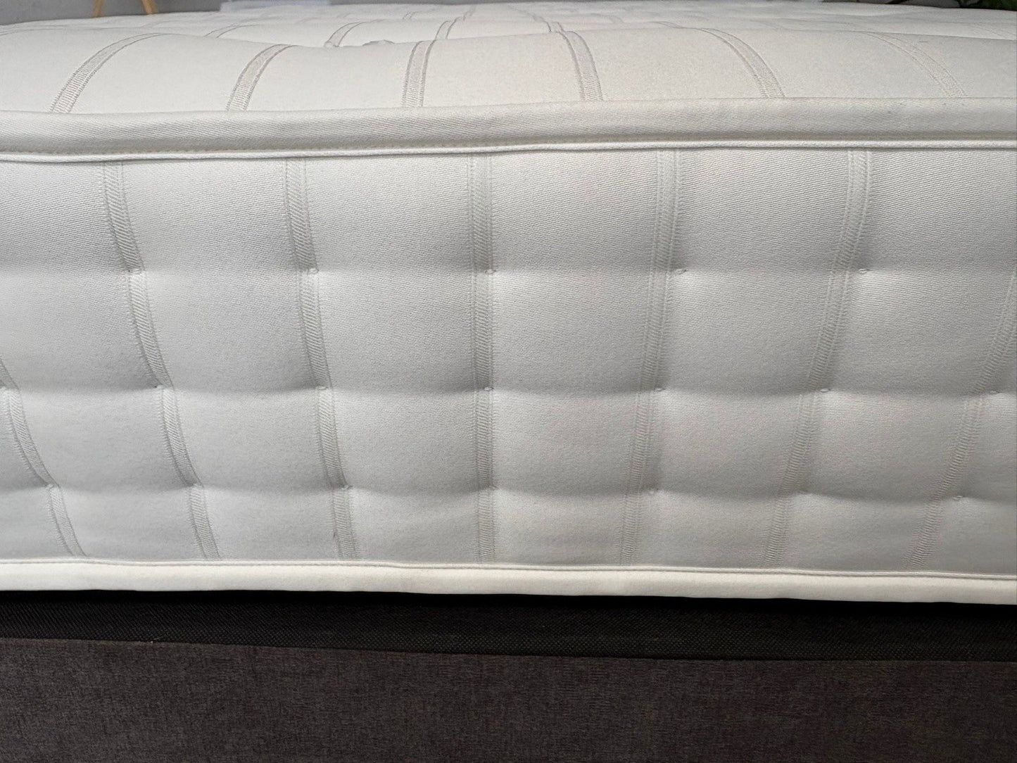 NEXT - 1000 Pocket Extra Firm Ortho 4ft 6 Double Mattress - RRP £499