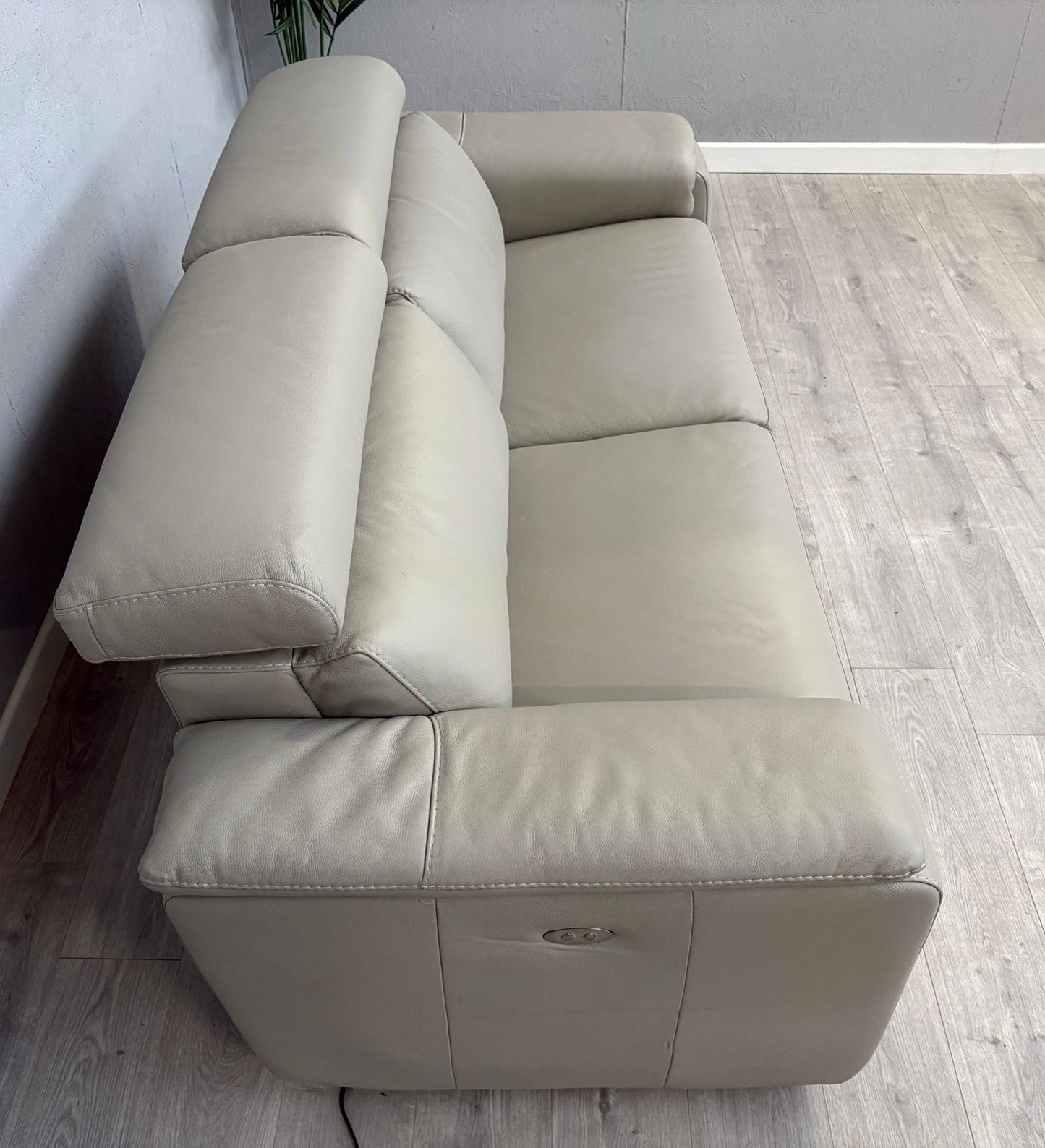 F. Village - Nicoletti DAVIDE Leather 3 Seater Power Recliner - RRP £2845
