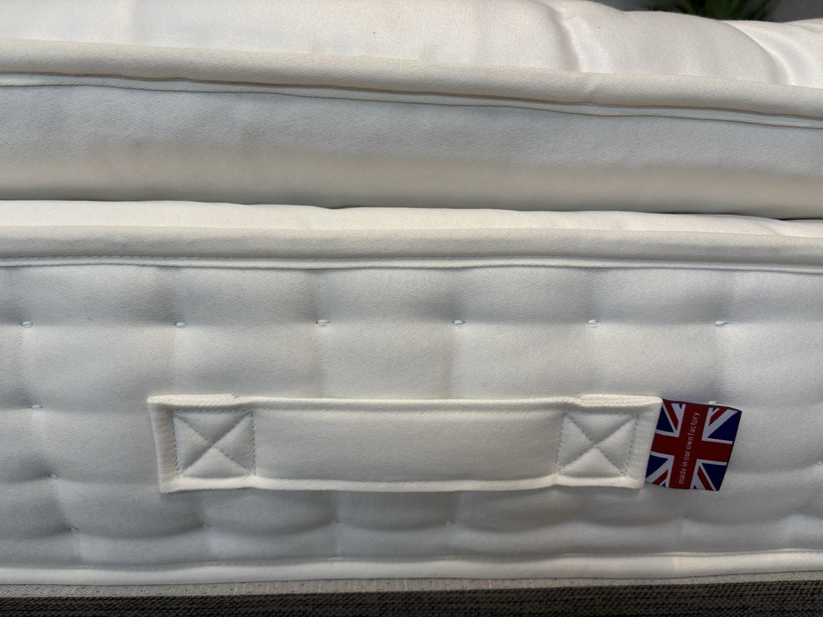 Staples and Co. Artisan INDULGENCE 4 ft 6 Double Mattress, Medium - RRP £1,699