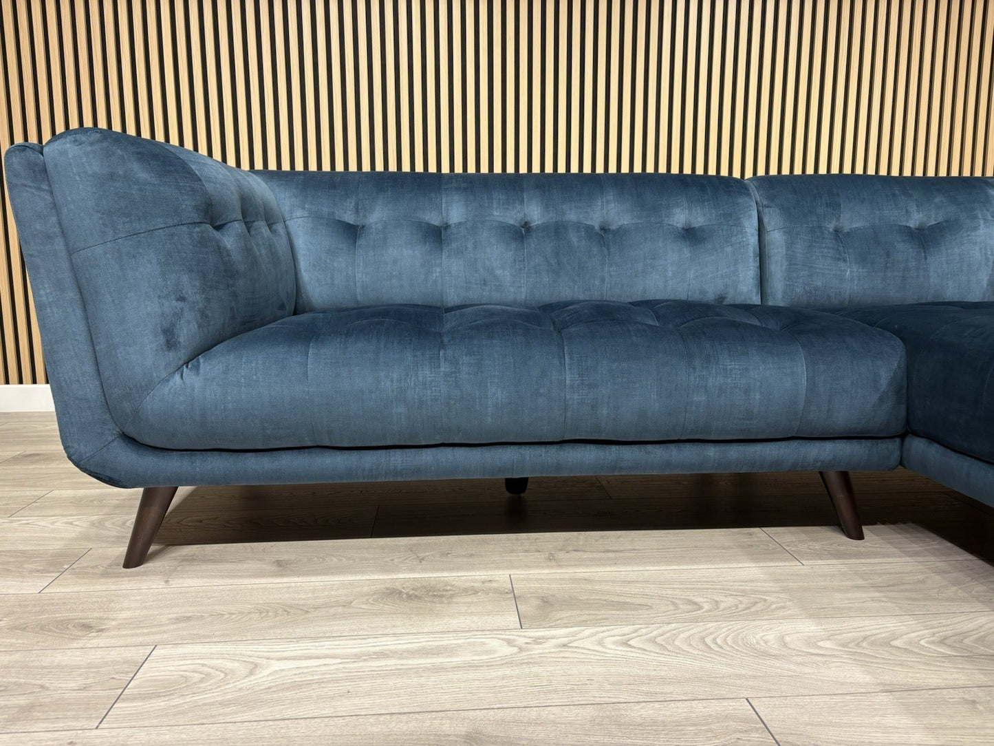 Furniture Village RENE Fabric RHF Chaise Open End Corner Sofa - RRP £1,695