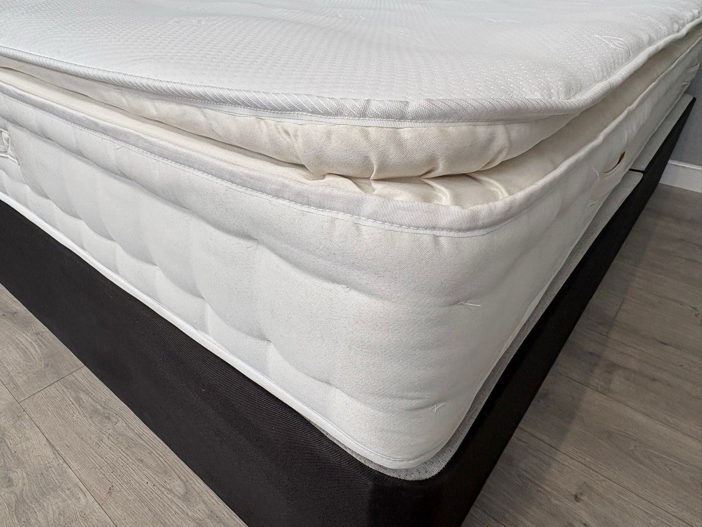 Laura Ashley EMSWORTH 2500 Pocket 5ft Kingsize Mattress - RRP £799