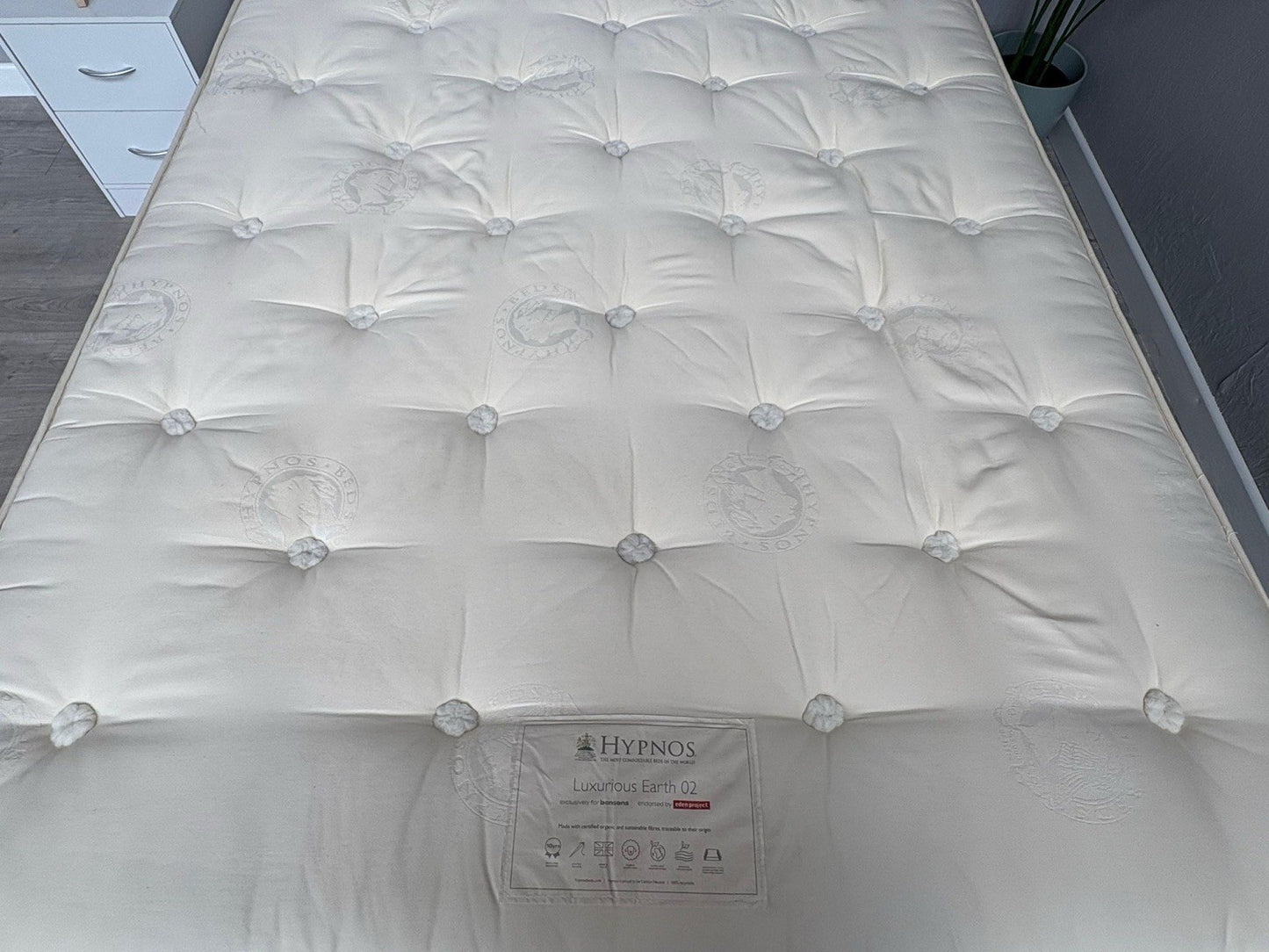 Hypnos Luxurious Earth 02 5FT Kingsize Mattress, Medium - RRP £2,199