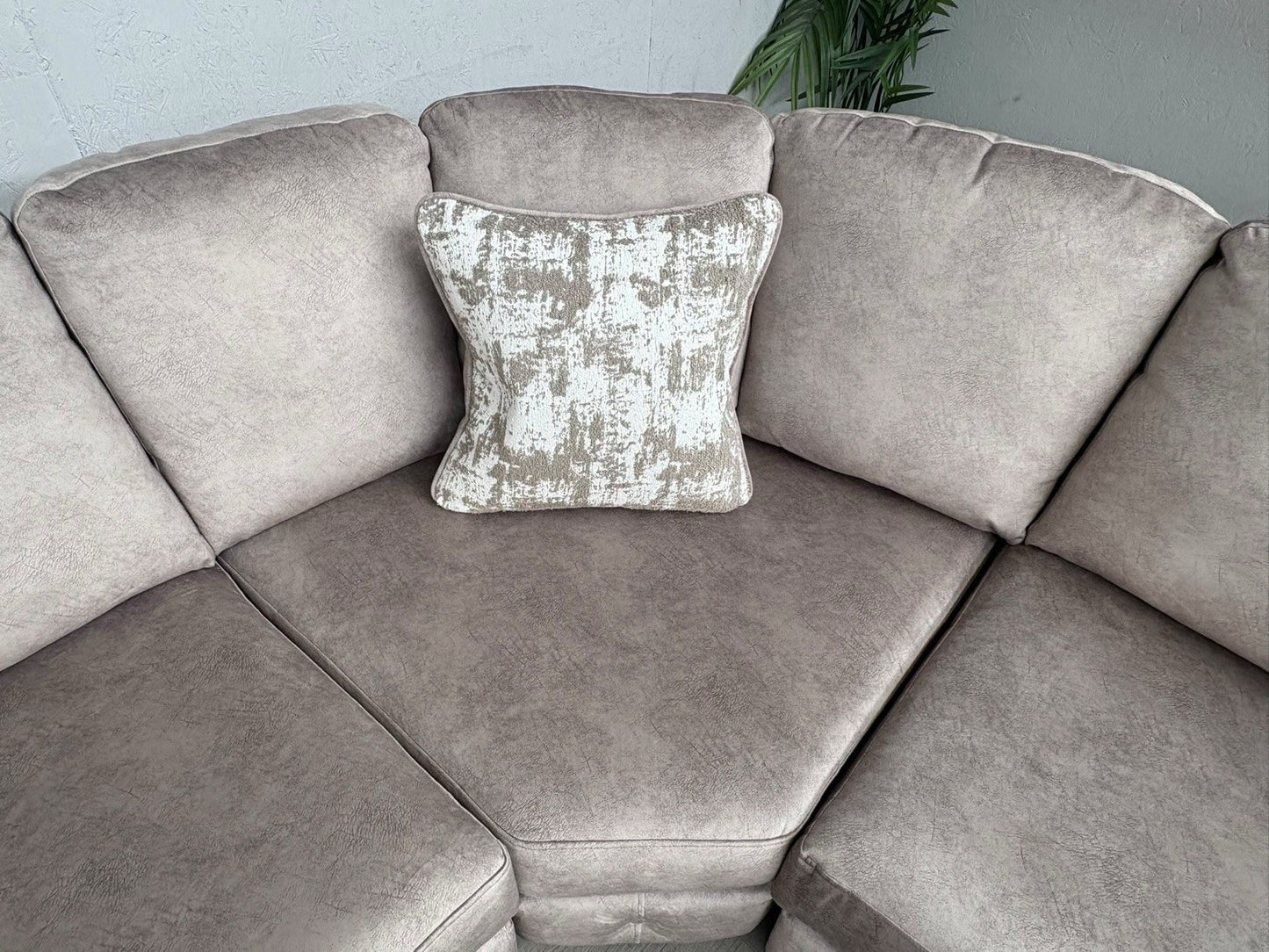 Furniture Village - Aura Large Classic Back Corner Sofa RRP - £3795