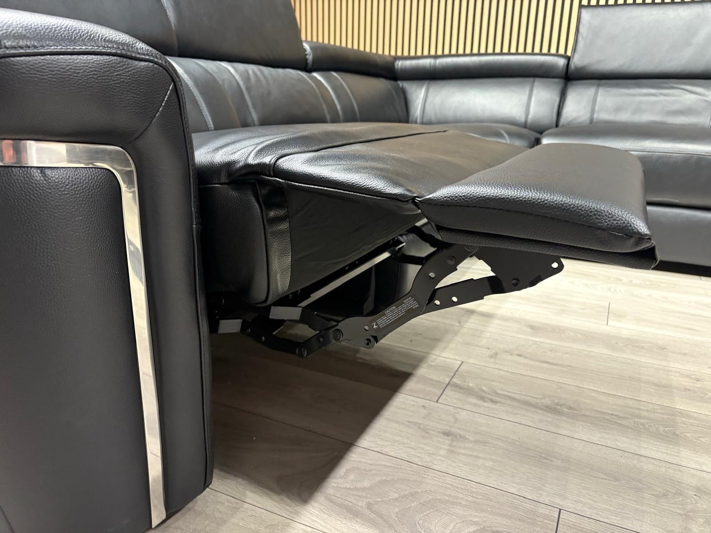 VENICE Leather 2 Corner 2 Power Recliner Sofa + Console - RRP £5,599