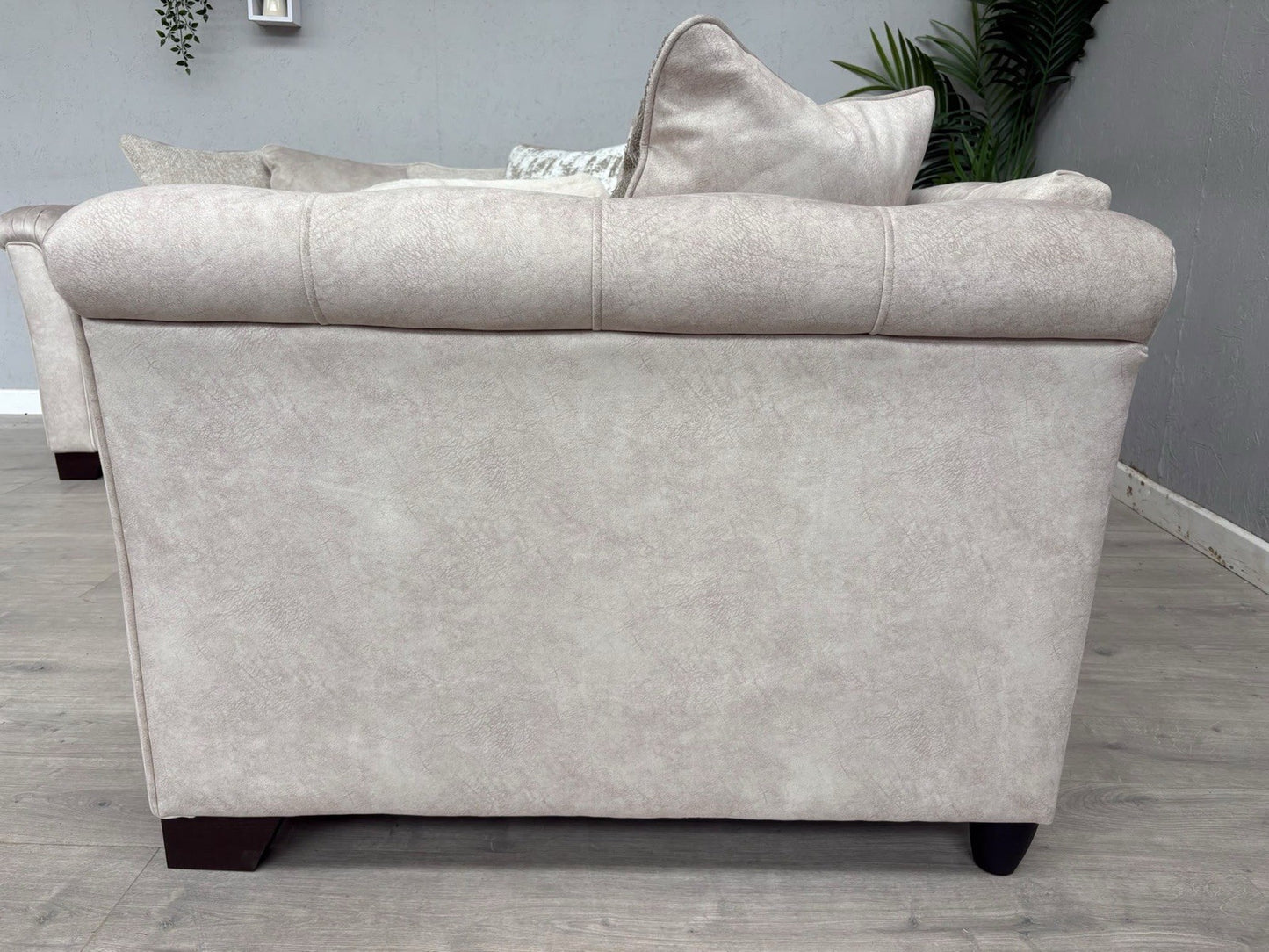 Furniture Village - Aura Classic Back LHF Corner Sofa RRP - £3495