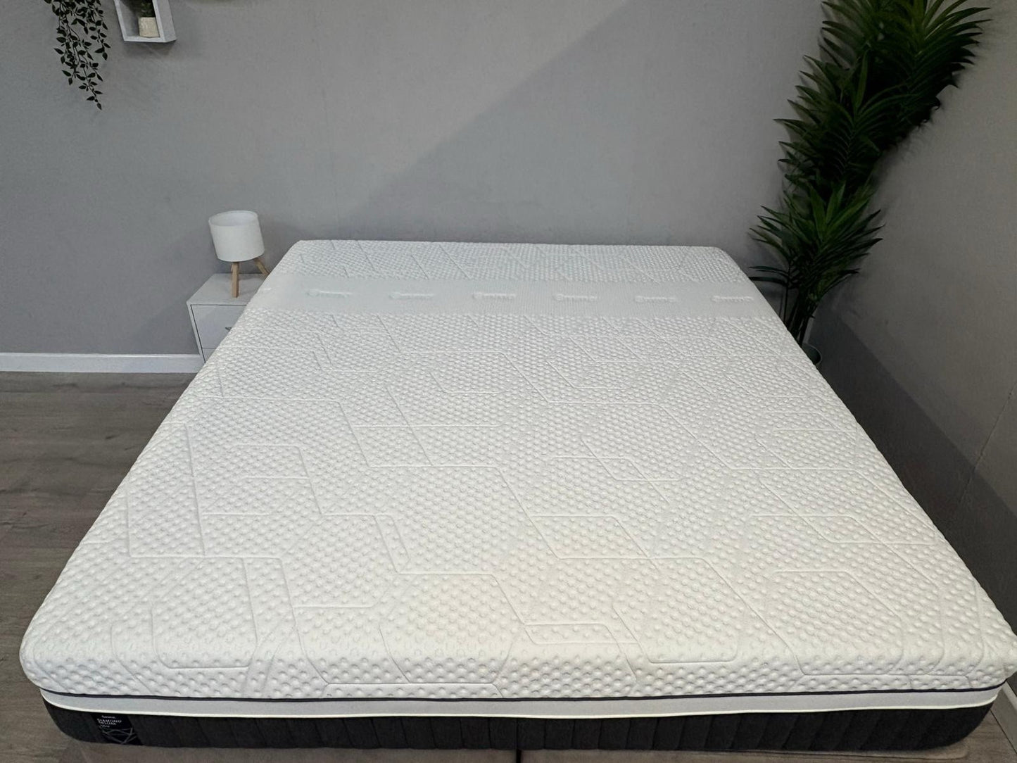 EMMA - Diamond Deluxe Hybrid 6ft Superking Mattress - RRP £2,399
