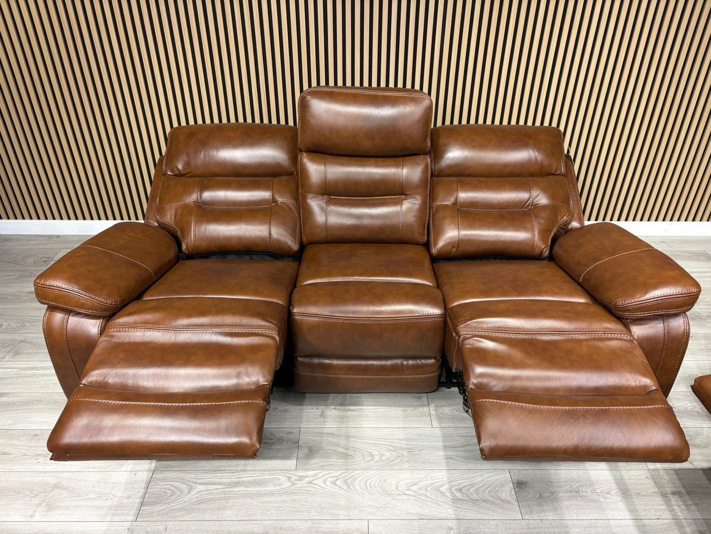 Kingsbury Premium Leather 3+2 Seater Power Recliner Sofa Set - RRP £3898