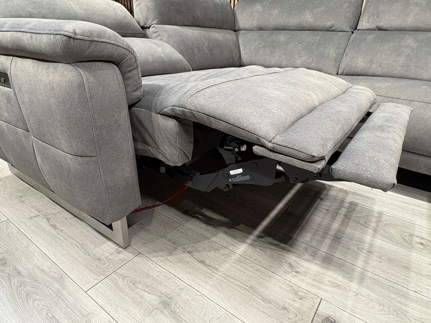 Furniture Village MOET Fabric 2 Corner 2 Power Recliner Sofa RRP £3295