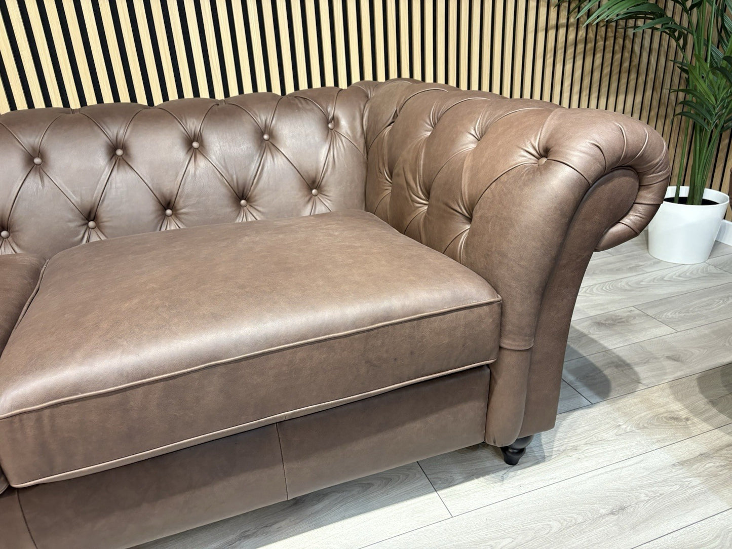 Next GOSFORD Leather Chesterfield Large 3 Seater + 2 Seater Sofa Set - RRP £5490