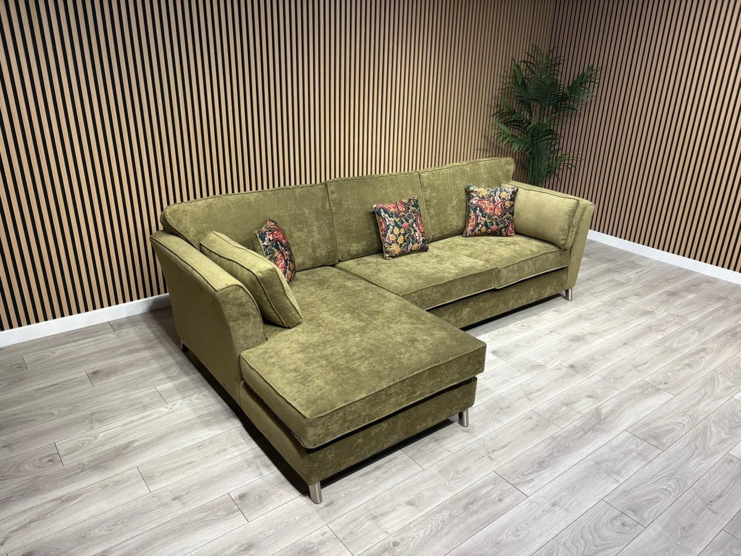 Furniture Village SASHA Fabric Large LHF Chaise Corner Sofa - RRP £3,295