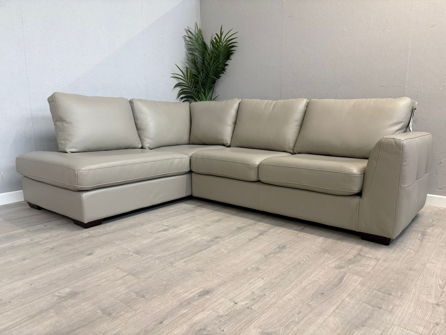 Furniture Village Dinky LHF Leather Corner Chaise End Sofa - RRP £1795