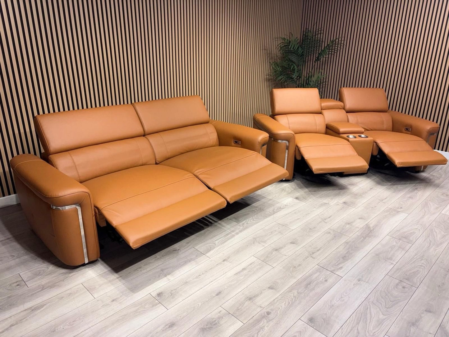 VENICE Leather 3 Seater + 2 Seater Console Power Recliner Sofa Set - RRP £4,598