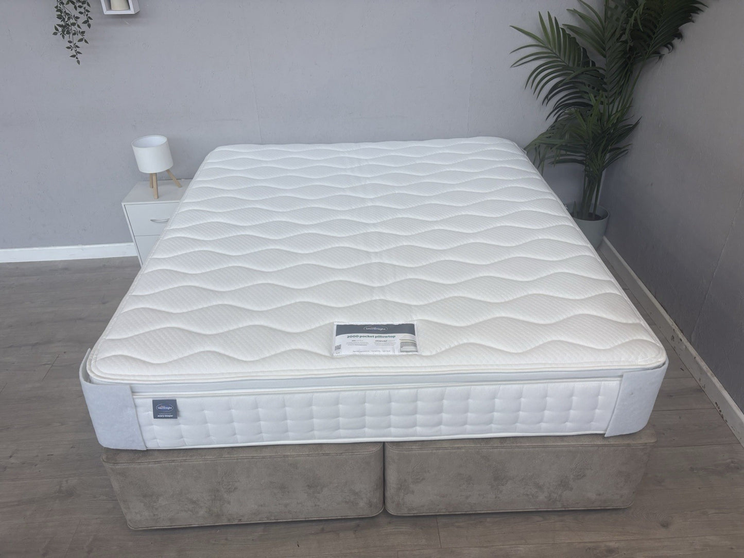 Silentnight 2000 Pocket Pillowtop 6ft Superking Mattress - RRP £1,099