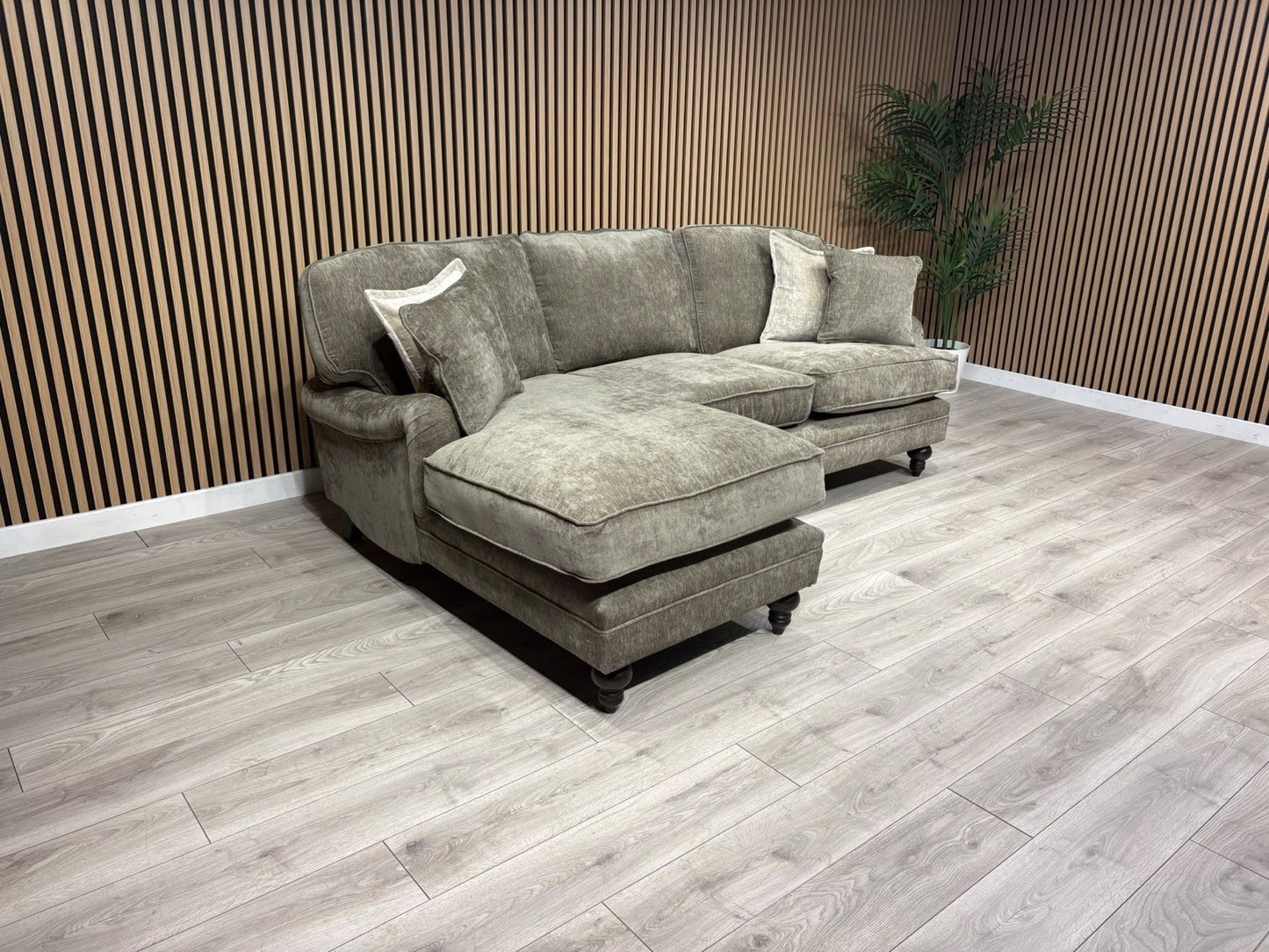 Laura Ashley HERITAGE Style Fabric 3 Seater Chaise Sofa - RRP £2,800