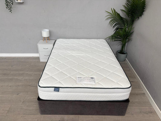 Silentnight UltraGel 1000 Pocket Gel 4ft 6 Double Mattress - RRP £689