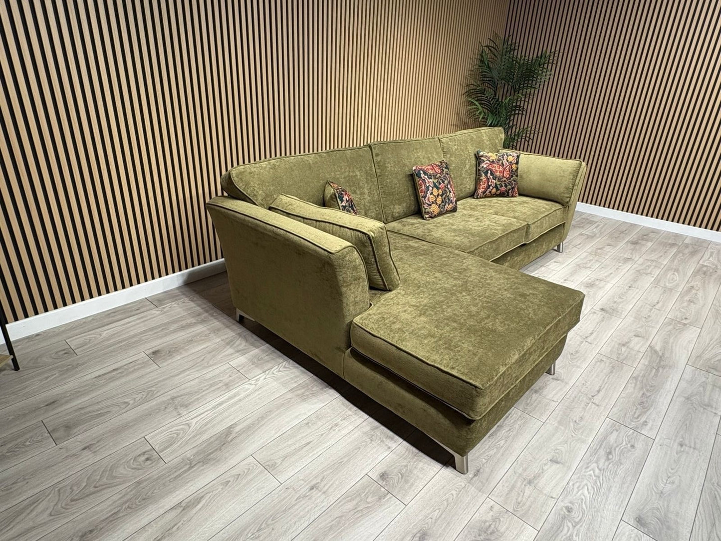 Furniture Village SASHA Fabric Large LHF Chaise Corner Sofa - RRP £3,295