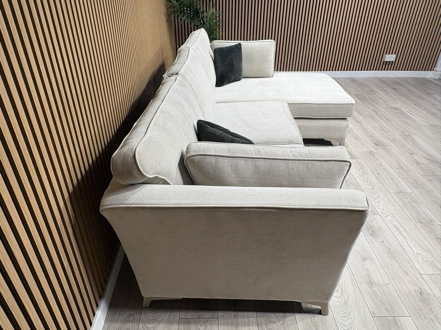 Furniture Village SASHA Fabric Large RHF Chaise Corner Sofa - RRP £3,295