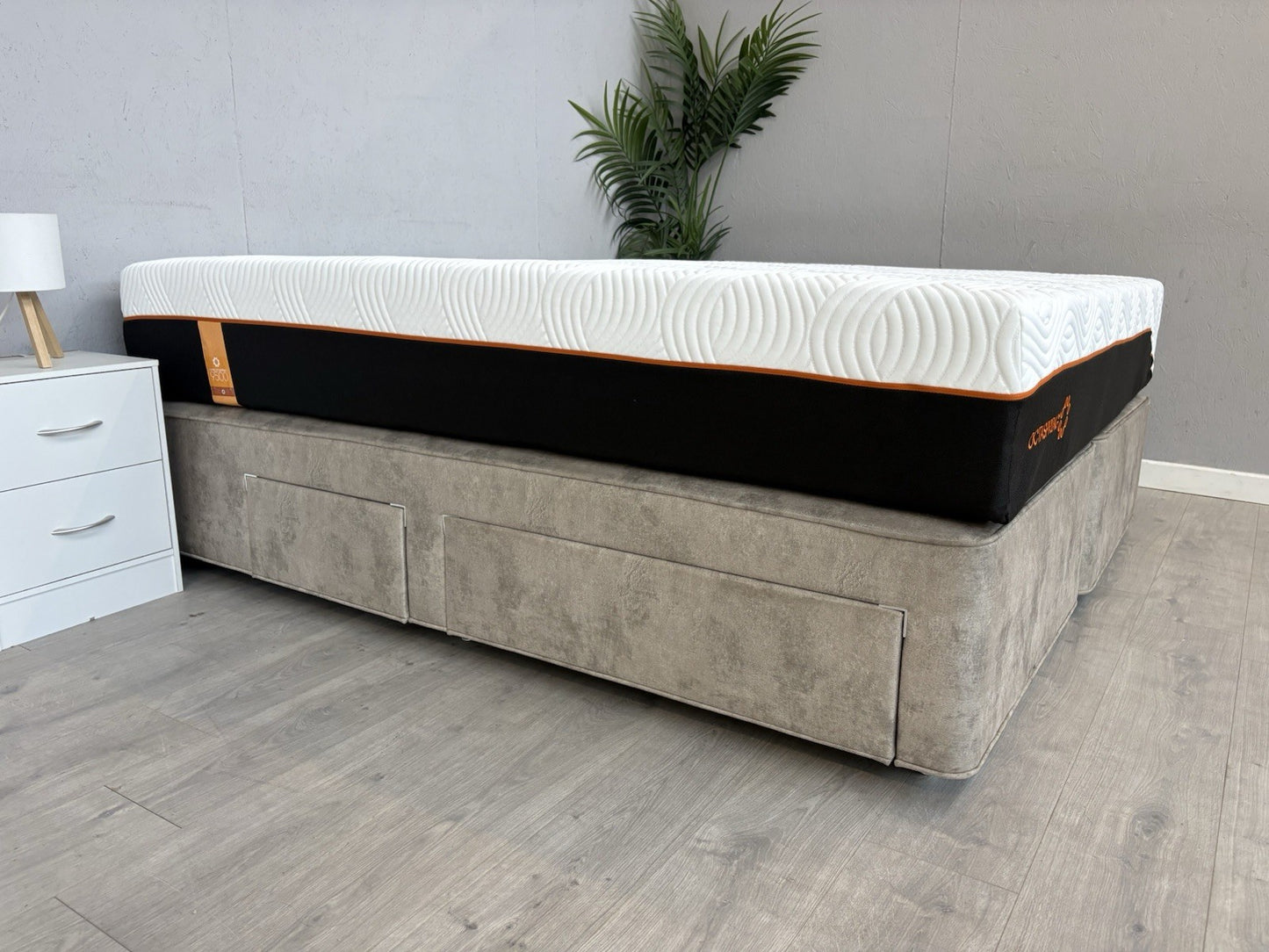 DORMEO Octaspring 9500 Latex Memory 6ft Superking Mattress, Medium - RRP £3,149