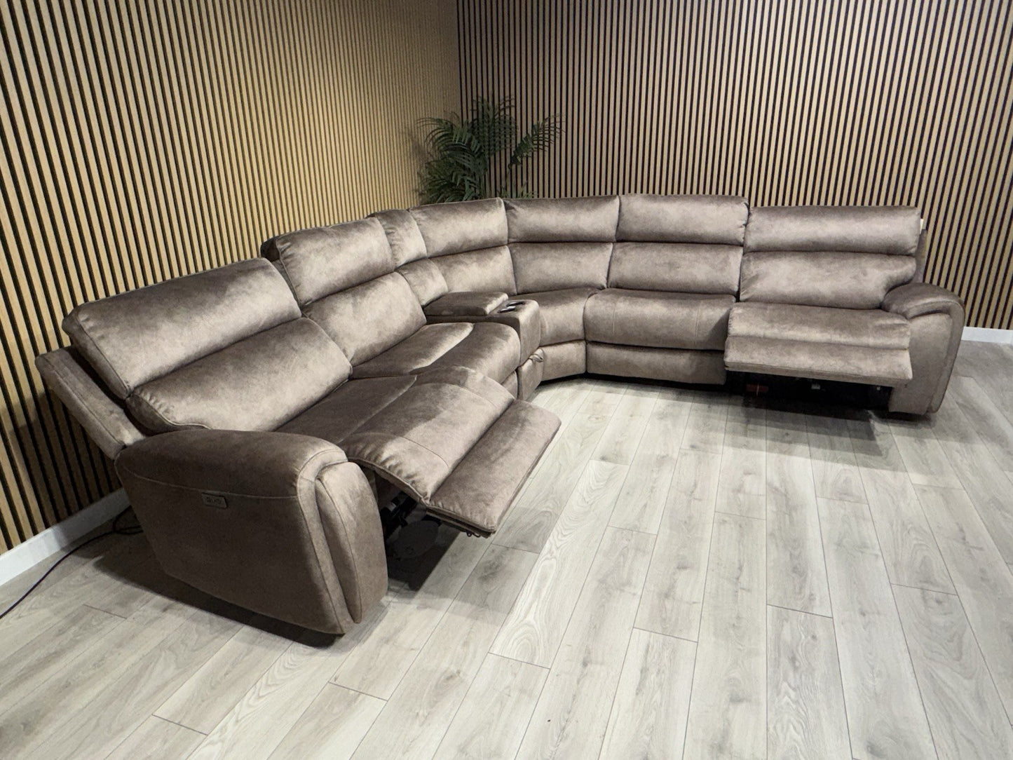DFS Sample VEGAS Fabric 2 Corner 2 Power Recliner Sofa + Console - RRP £2999
