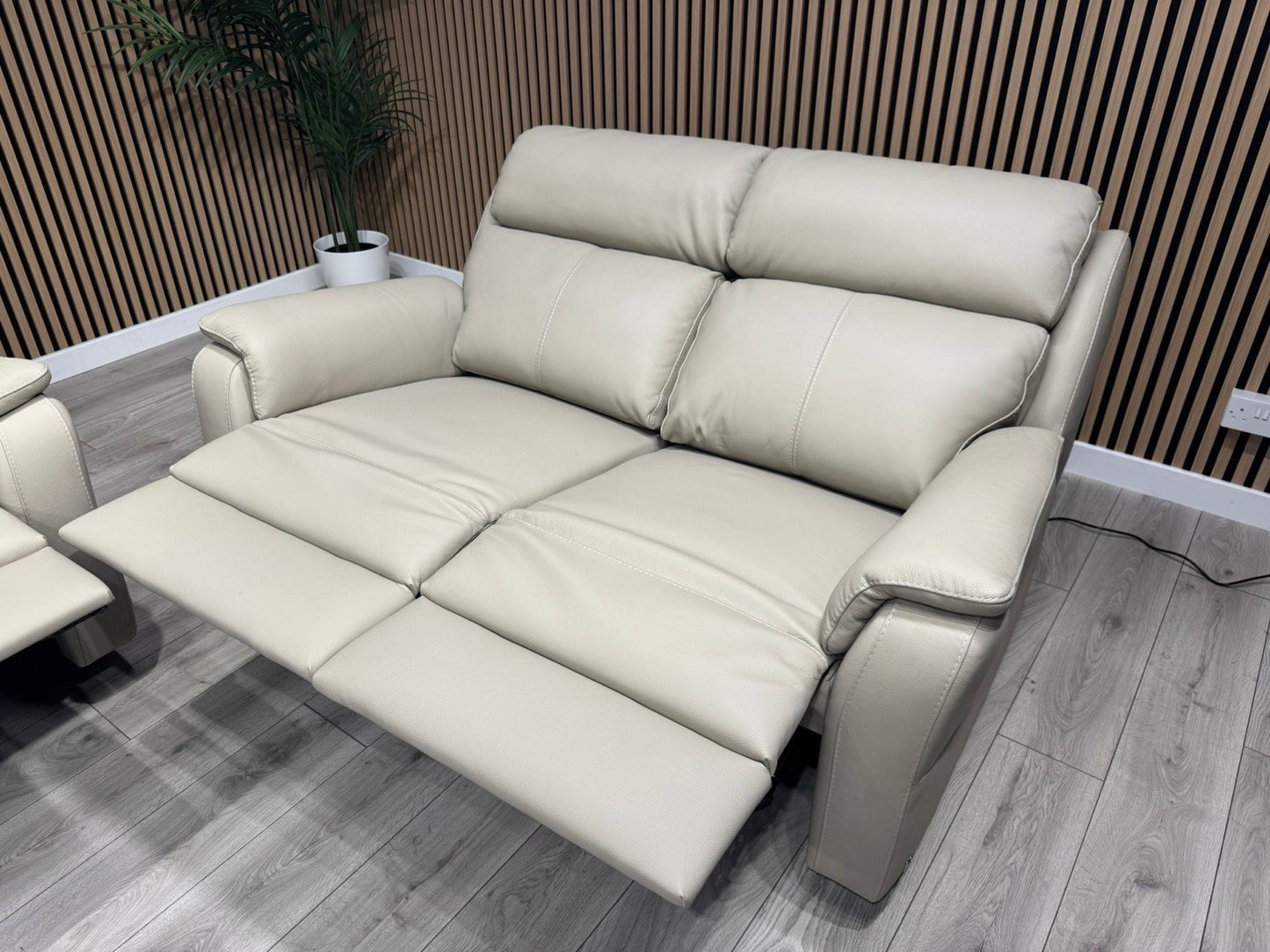 F. Village Nicoletti VITO Leather 3 + 2 Seater Power Recliner Sofas - RRP £7,190