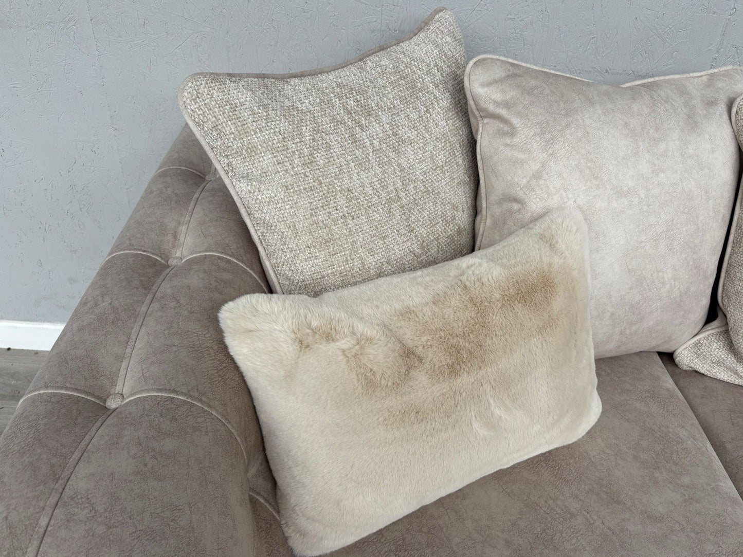 Furniture Village - Aura Classic Back LHF Corner Sofa RRP - £3495