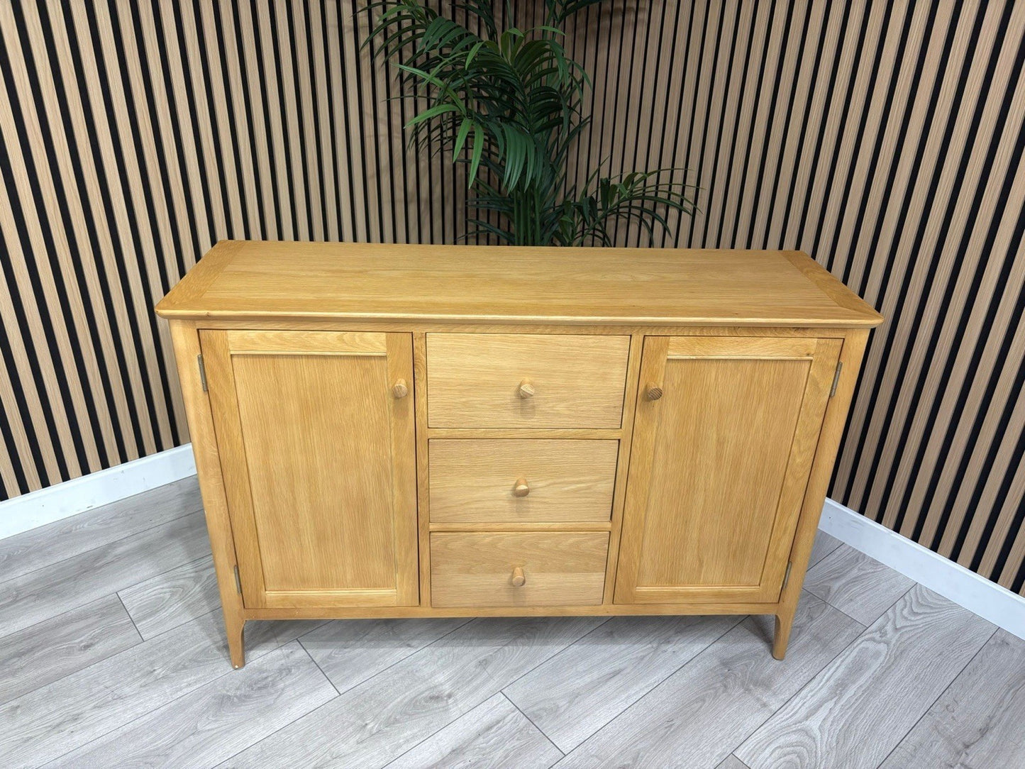Next Sample - 2 Door 3 Drawer Saxon Sideboard - RRP: £599
