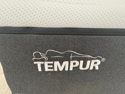 Tempur PRO LUXE Smart Cool 5ft Kingsize Mattress, Medium - RRP £2,599