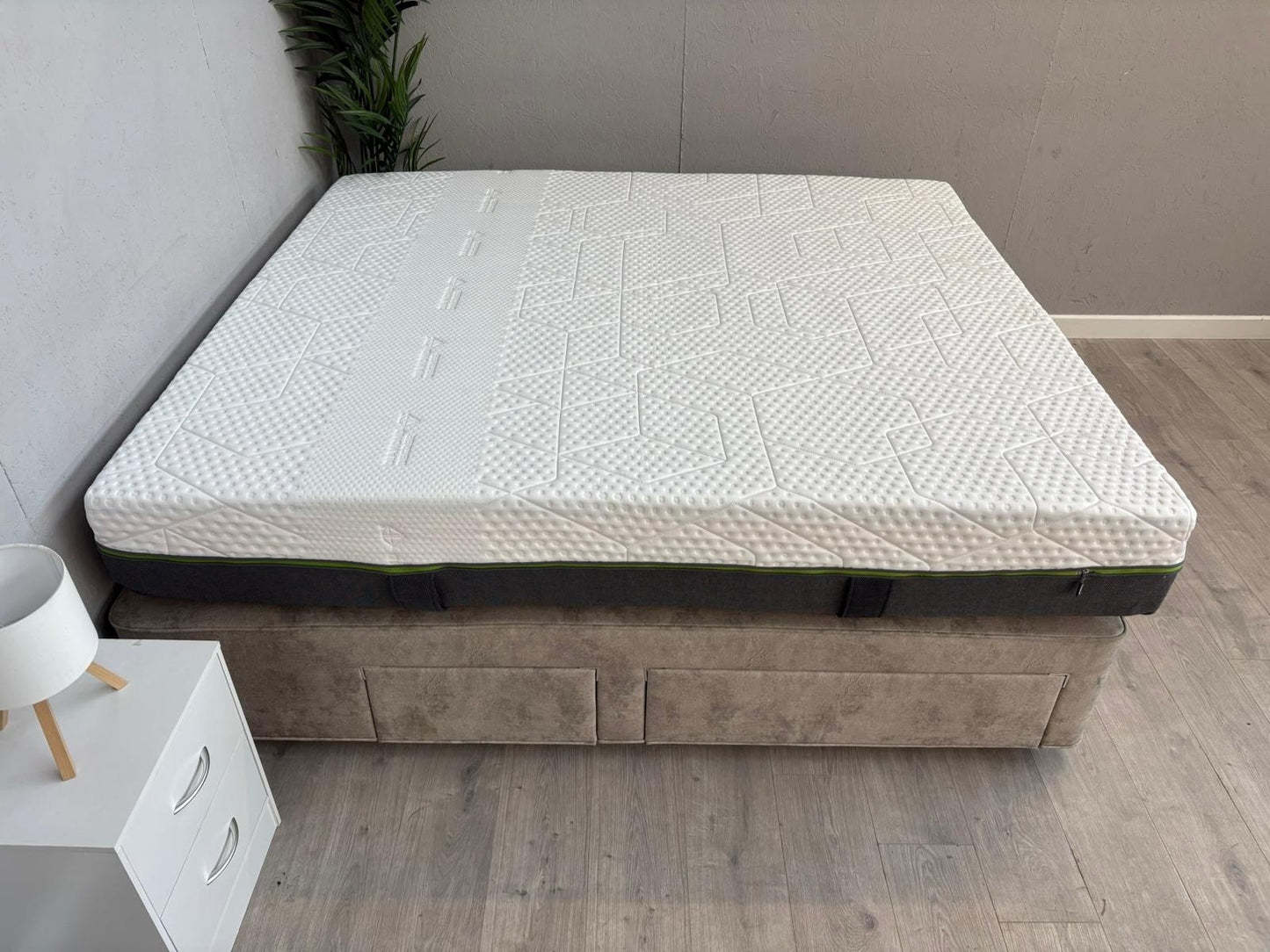 EMMA - Diamond Hybrid 6ft Superking Mattress - RRP £1,599