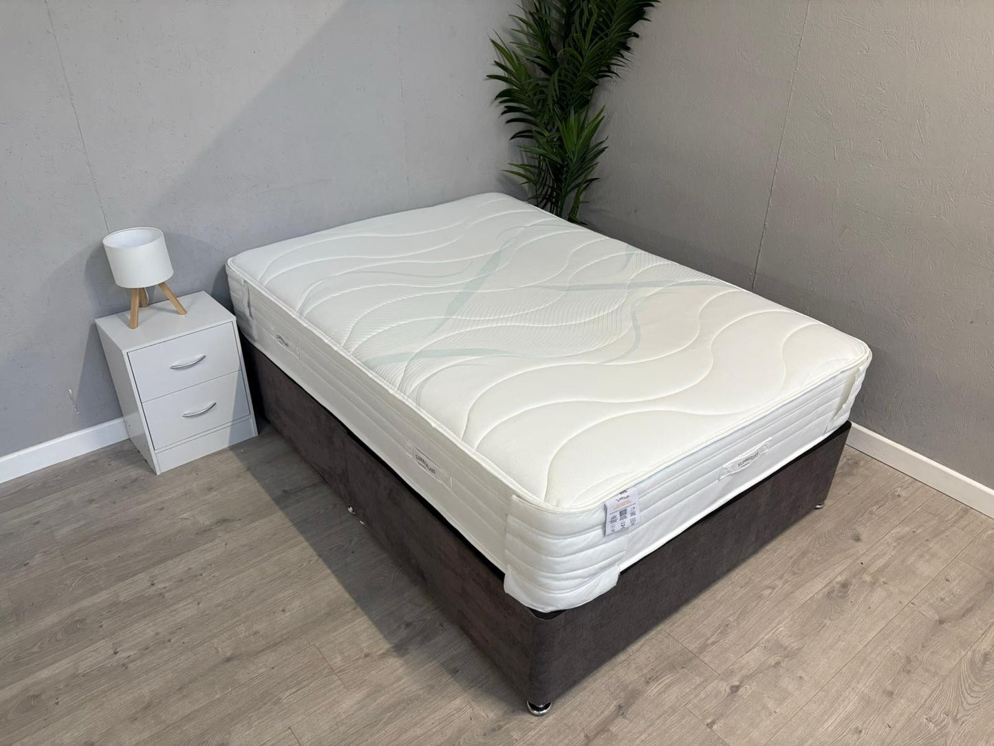 Slumberland AIR 3 Memory 4ft 6 Double Mattress, Extra Firm - RRP £899