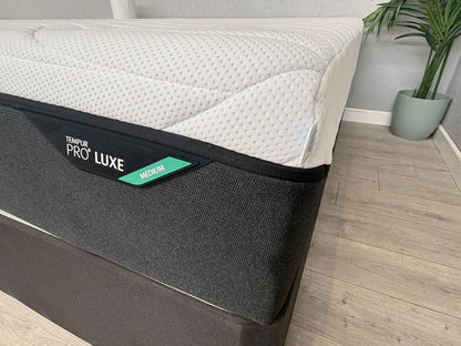 Tempur PRO LUXE Smart Cool 5ft Kingsize Mattress, Medium - RRP £2,599