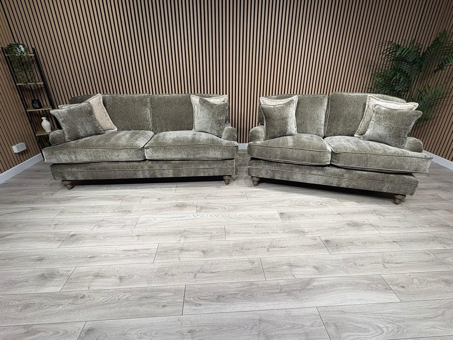 Laura Ashley HERITAGE Style Fabric 3 Seater + 2 Seater Sofa Set - RRP £3,500