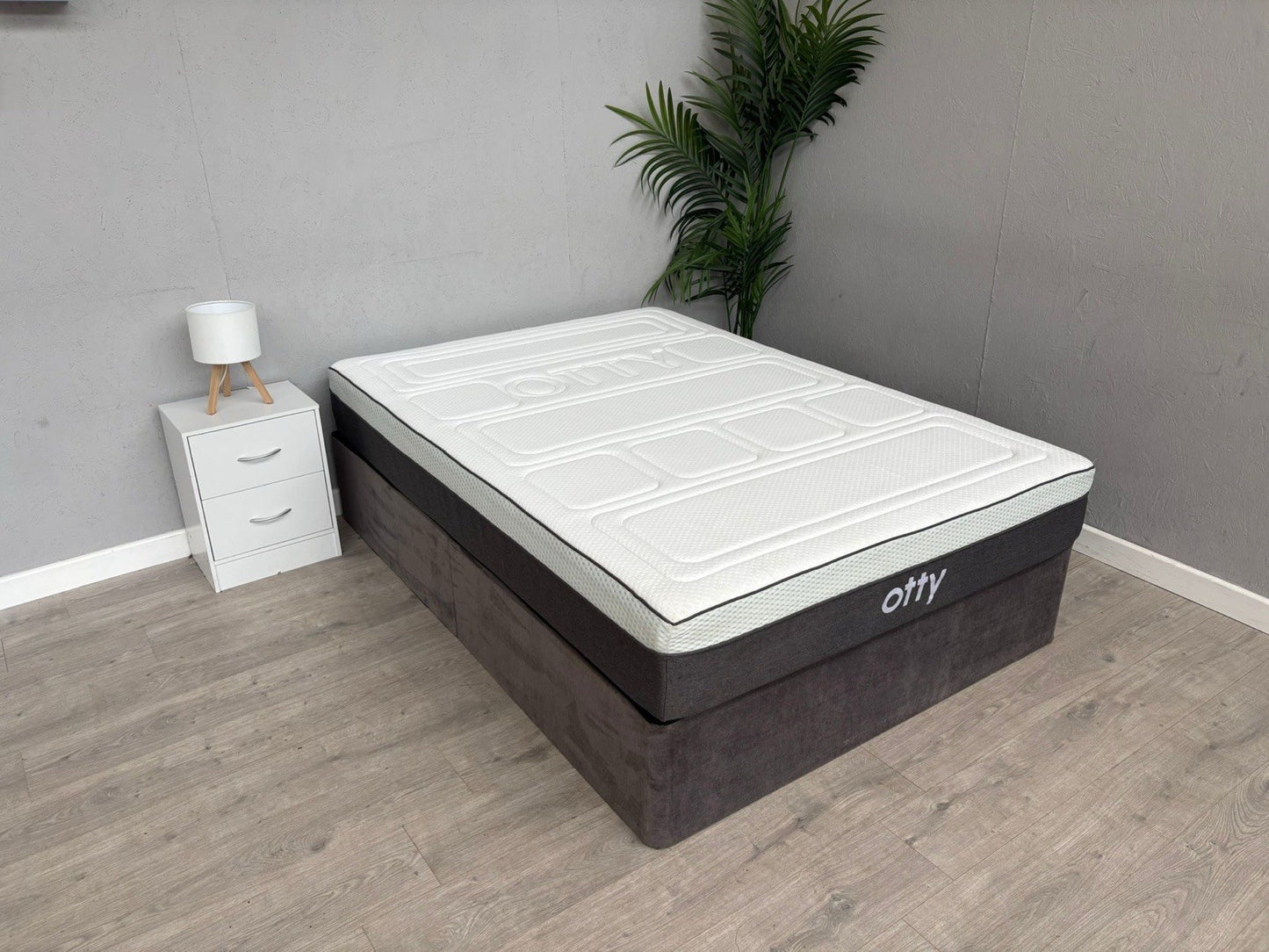 OTTY Pure Hybrid Bamboo 2000 Pocket Sprung 4ft 6 Double Mattress - RRP £649