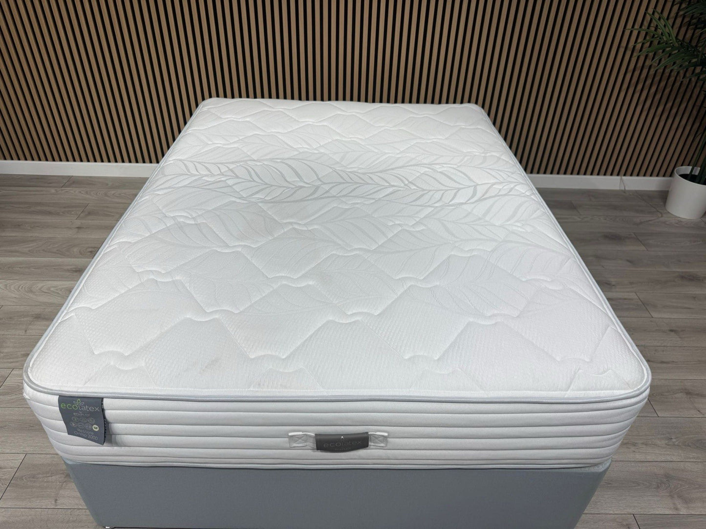 Staples and Co Eco Latex Restore Ortho 2000 Mattress 4ft 6 Double - RRP £1,099