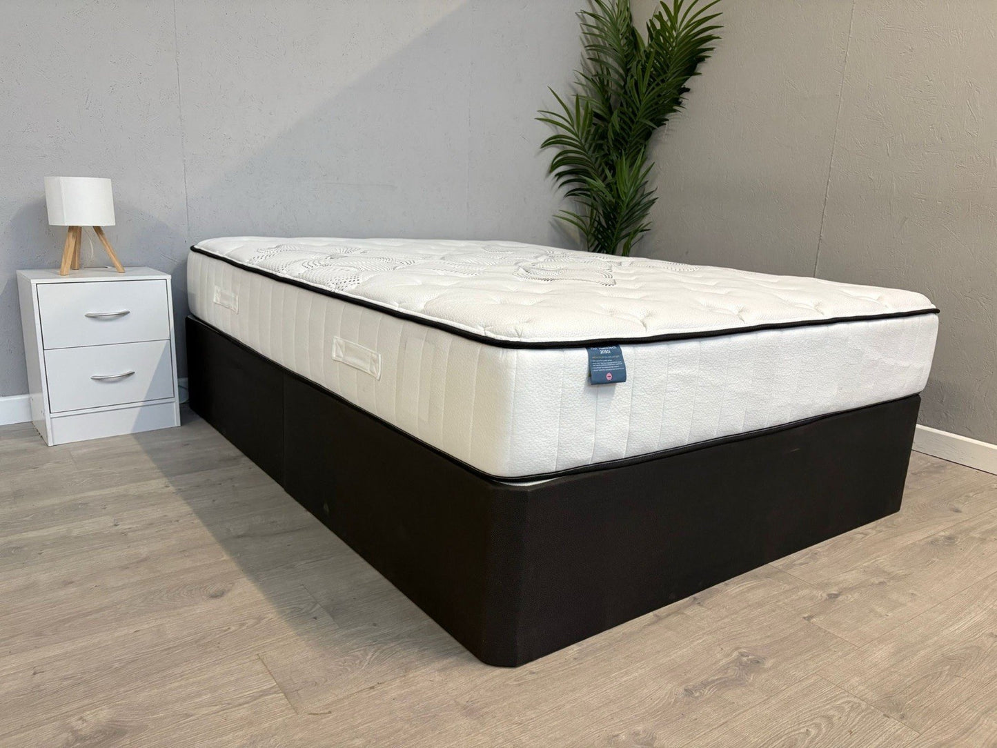 IGEL Nanotech 2050i 5FT Kingsize Mattress, Firm - RRP £1,299