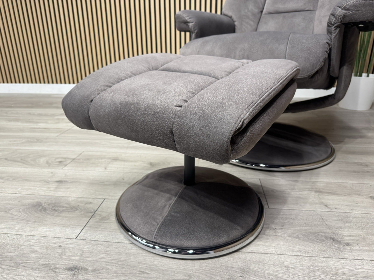 Relaxed Swivel Recliner Chair + Footstool RRP £899