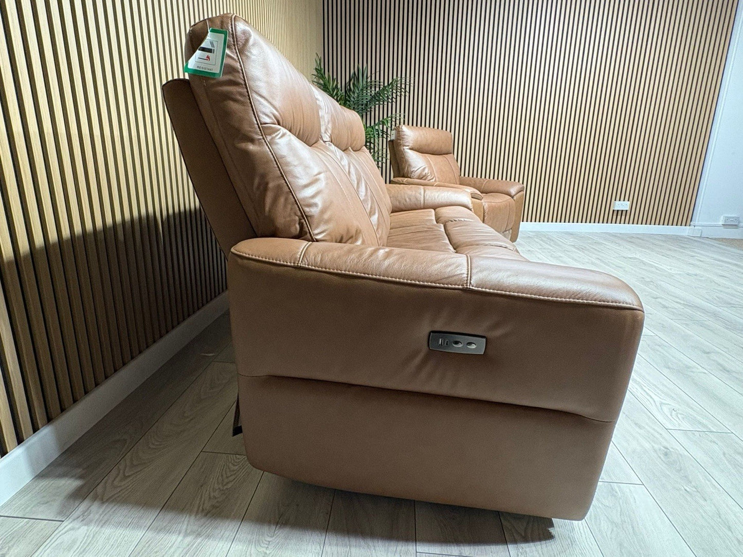 DANETTI Leather 3 Seater Sofa + Armchair Power Recliner Set - RRP: £3298