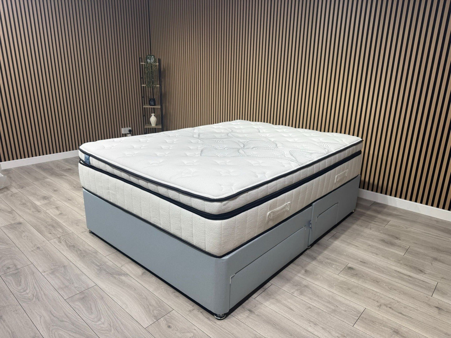 IGEL Nanotech 5000i 4ft 6 Double Mattress, Firm - RRP £1,899